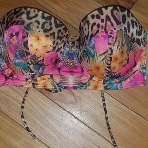 ☀️Victoria's Secret bikini top 36C